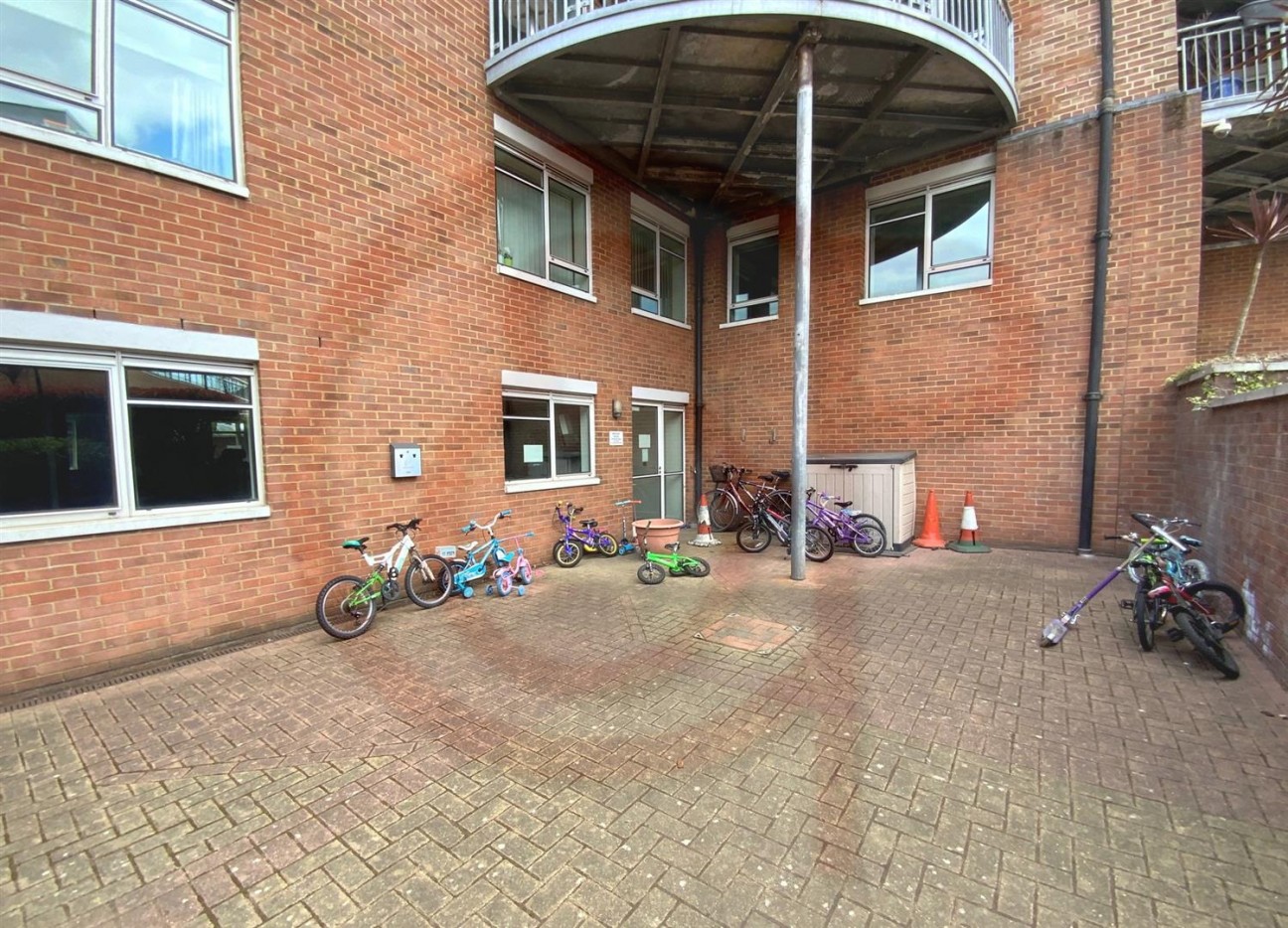 Heathcroft, Ealing, W5