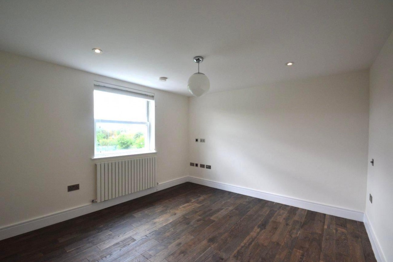 Lammas Park Road, Ealing, W5