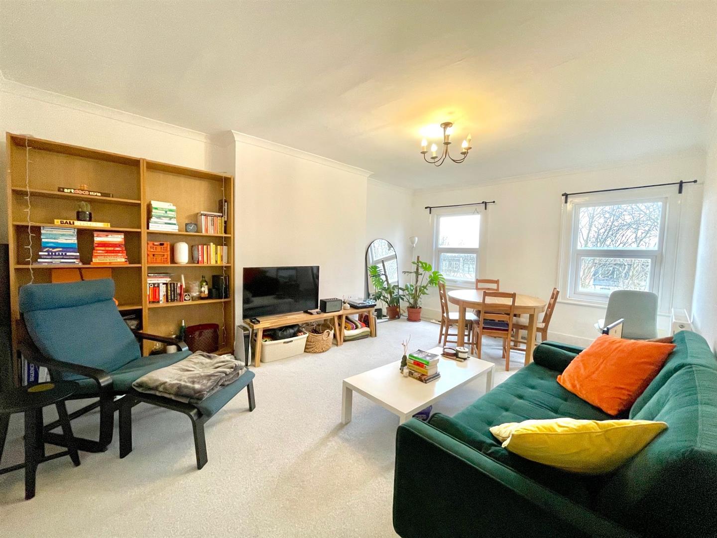 Argyle Road, Ealing, W13