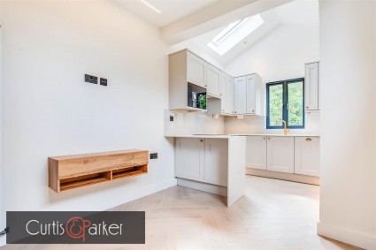 Upham Park Road, Chiswick, W4