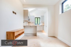 Upham Park Road, Chiswick, W4