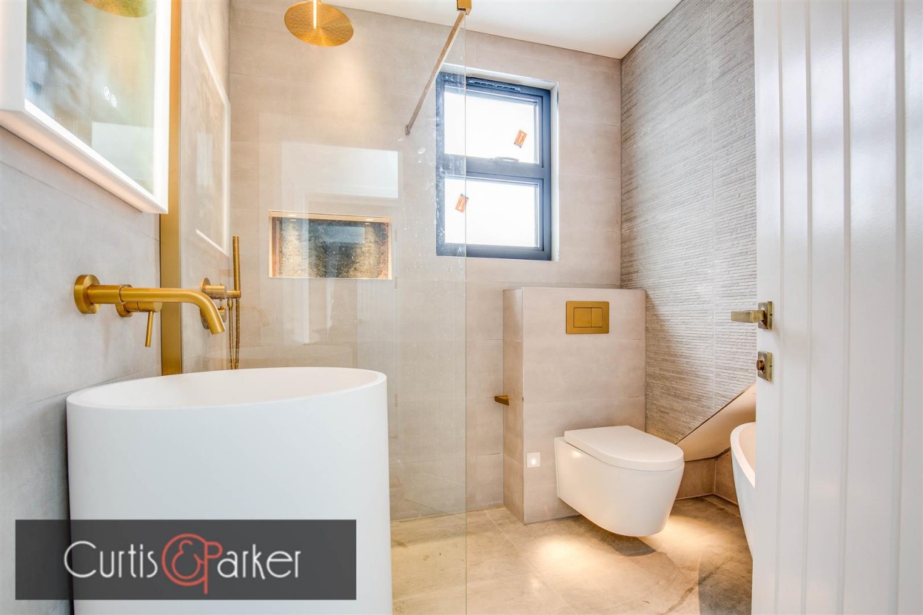 Upham Park Road, Chiswick, W4