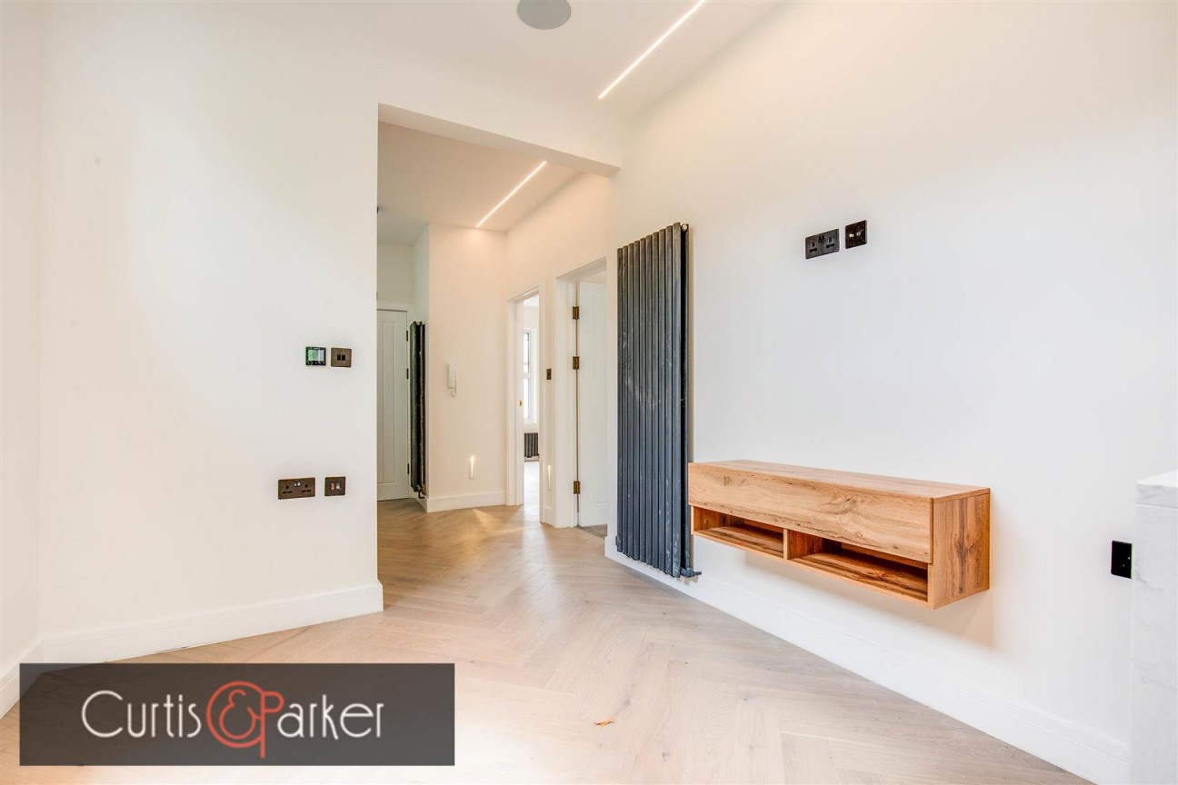 Upham Park Road, Chiswick, W4