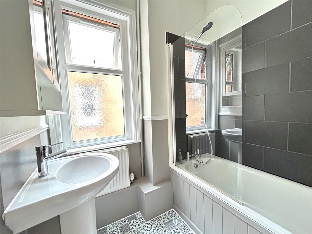 Maldon Road, Acton, W3