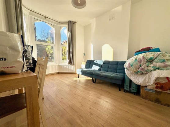 Cumberland Road, Acton, W3