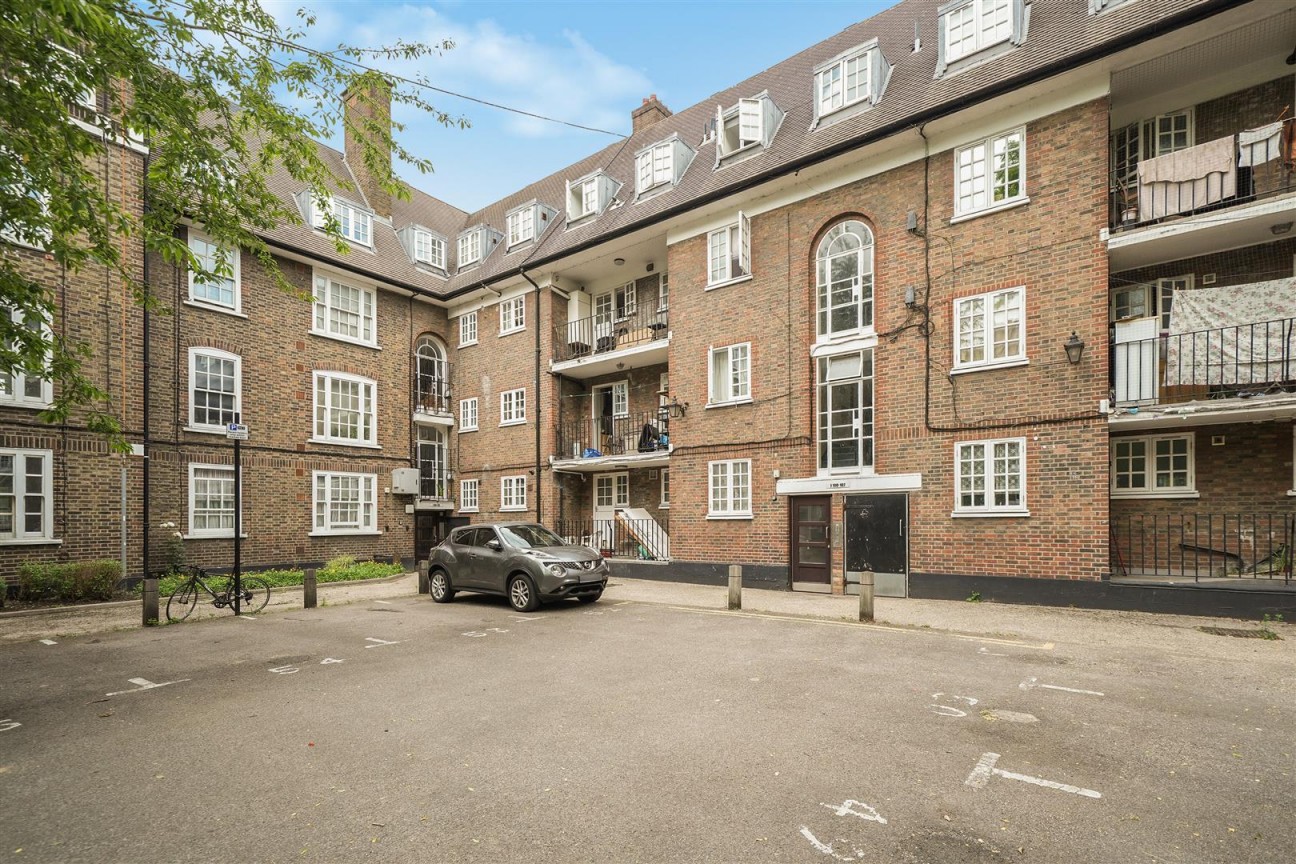 Riverside Gardens, London