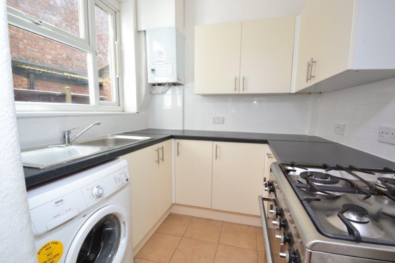 Newburgh Road, Acton, W3