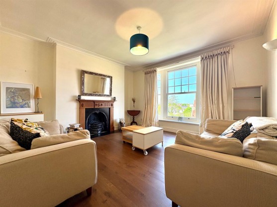 Lower Richmond Road, Putney, SW15