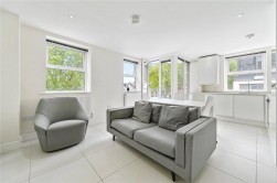 Chiswick High Road, Chiswick, W4