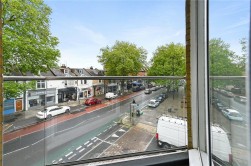Chiswick High Road, Chiswick, W4