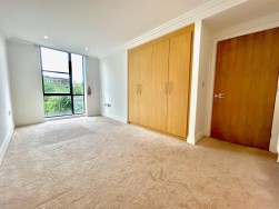 Point Wharf Lane, Brentford, TW8
