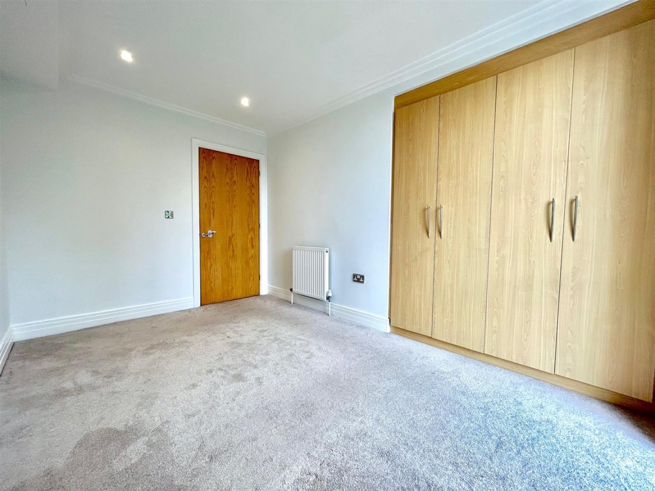 Point Wharf Lane, Brentford, TW8