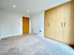 Point Wharf Lane, Brentford, TW8