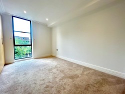 Point Wharf Lane, Brentford, TW8
