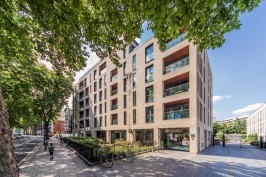 Chiswick High Road, Chiswick, W4