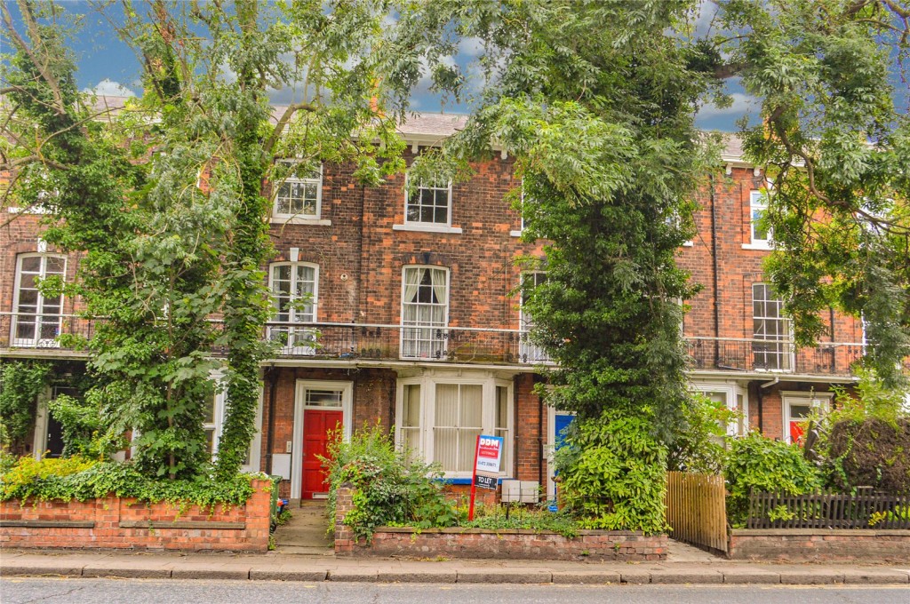 St James Terrace, Grimsby, North E Lincolnshire
