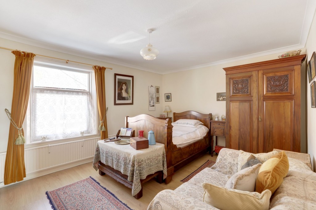 Carlingford Road, Hucknall, NG15