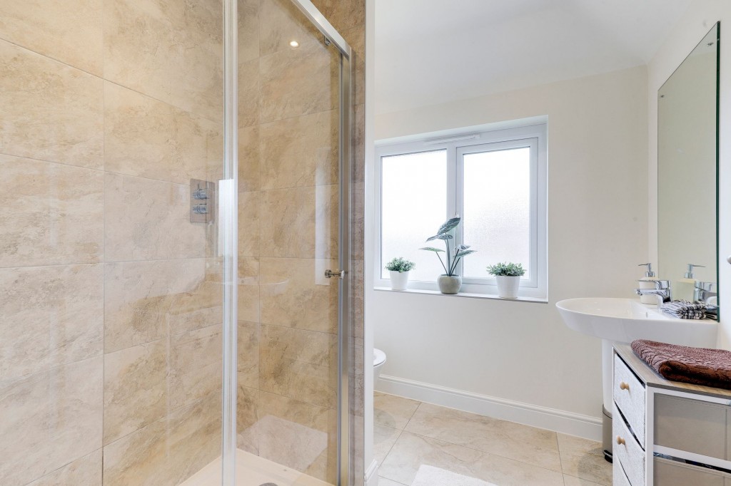 Master Road, Newton, NG13