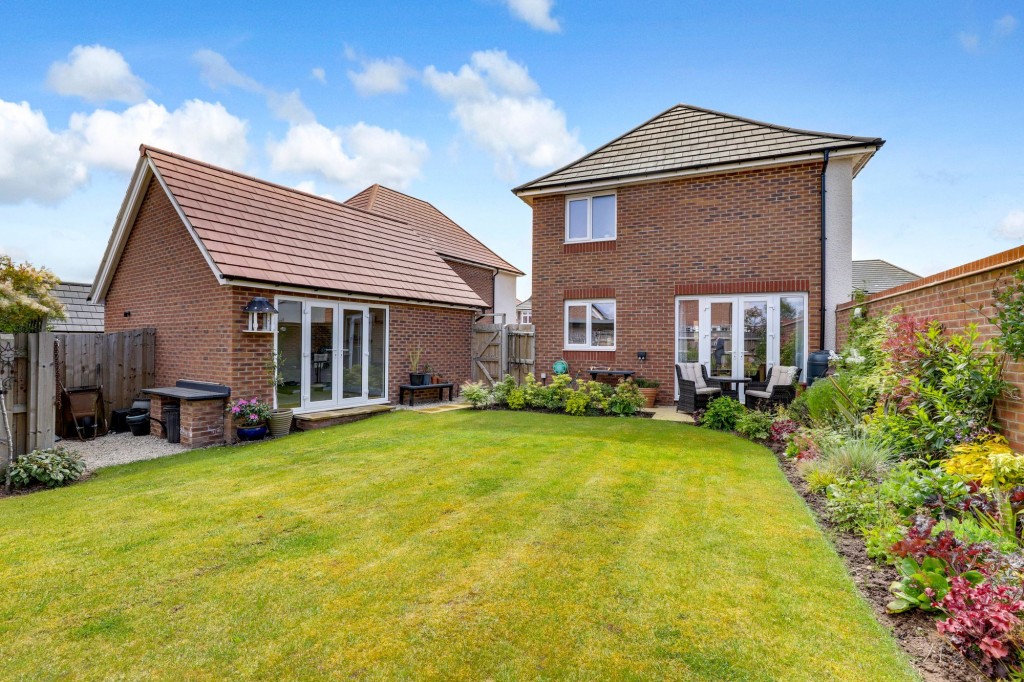 Master Road, Newton, NG13