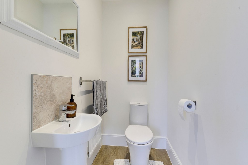 Master Road, Newton, NG13