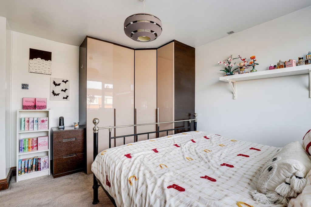 Auckland Road, Hucknall, NG15