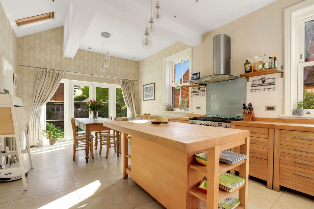 Bridgford Road, West Bridgford, NG2