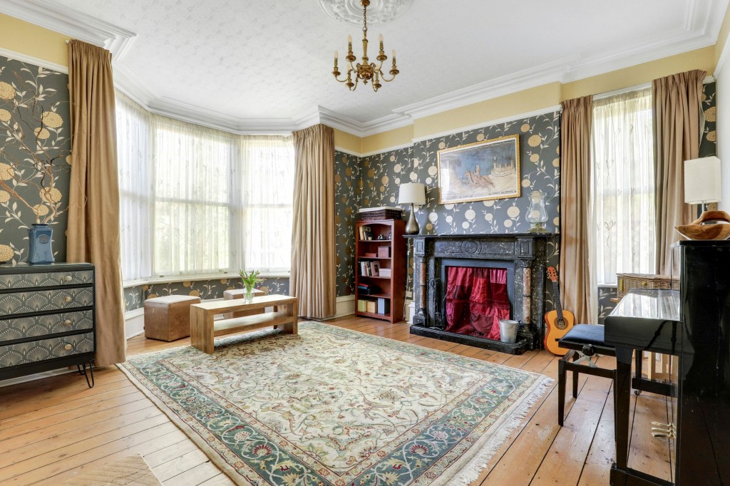 Bridgford Road, West Bridgford, NG2