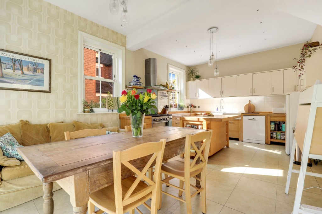 Bridgford Road, West Bridgford, NG2