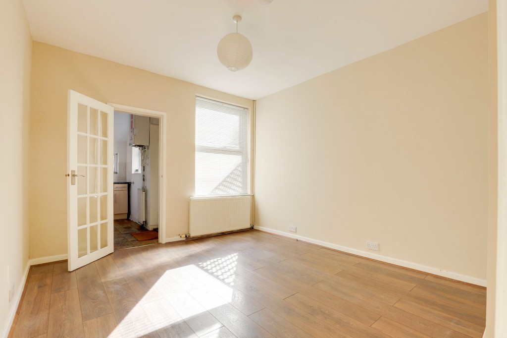 Manor Avenue, Nottingham, NG2