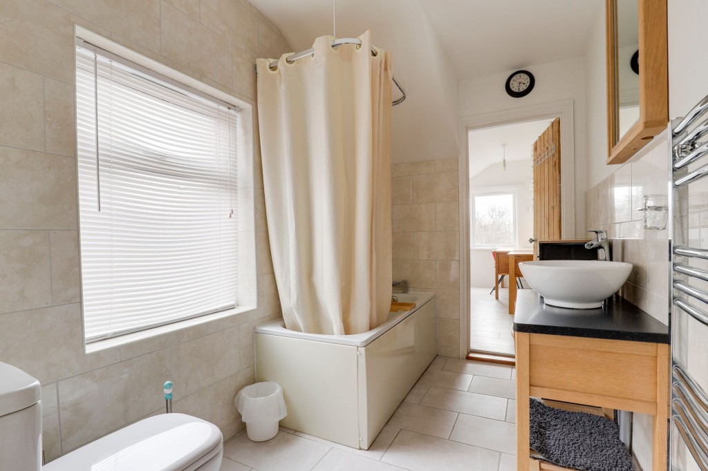 Chestnut Grove, West Bridgford, NG2