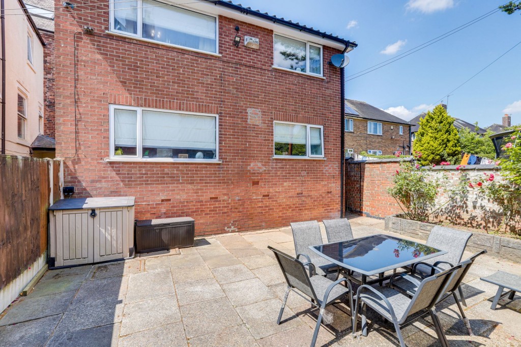 Woodborough Road, Nottingham, NG3