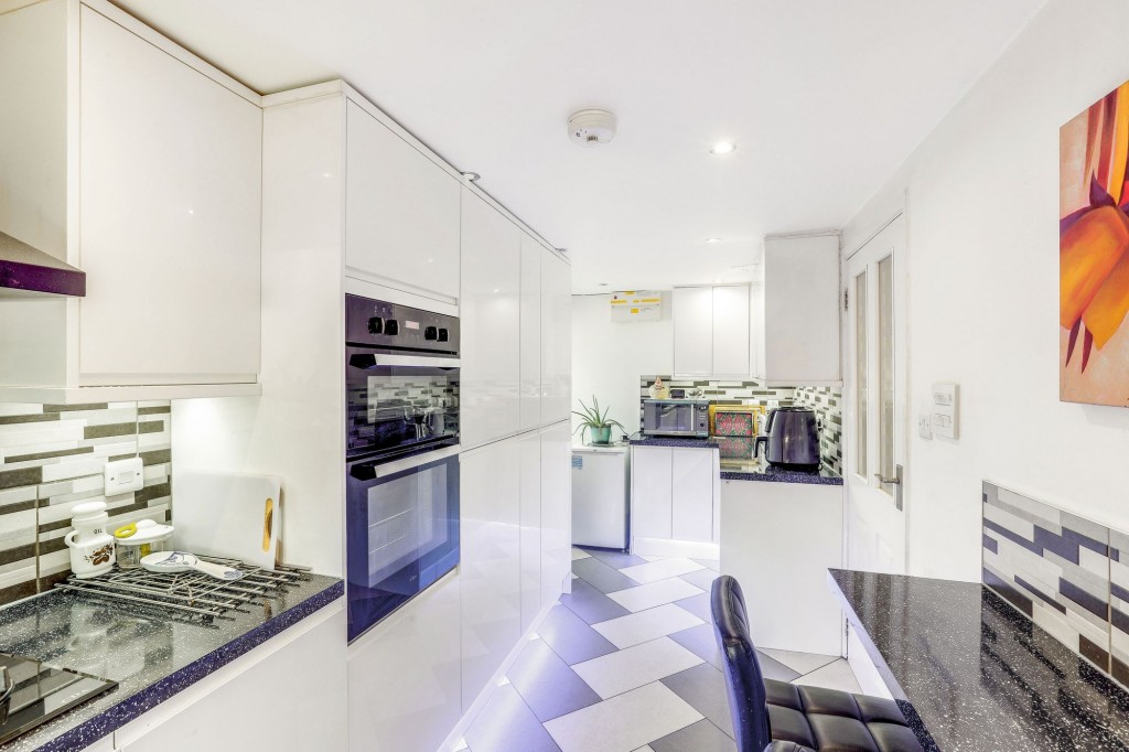 Woodborough Road, Nottingham, NG3