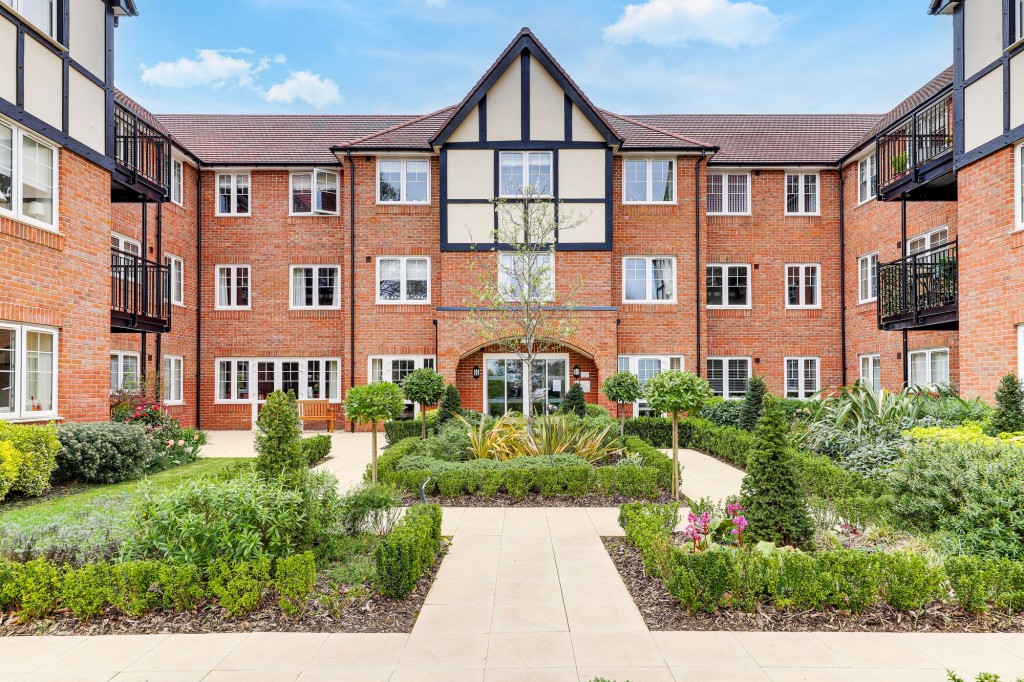 Manor Park, Ruddington, NG11
