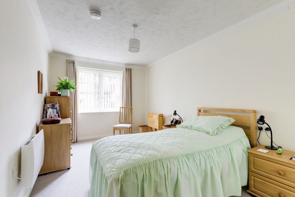 Manor Park, Ruddington, NG11