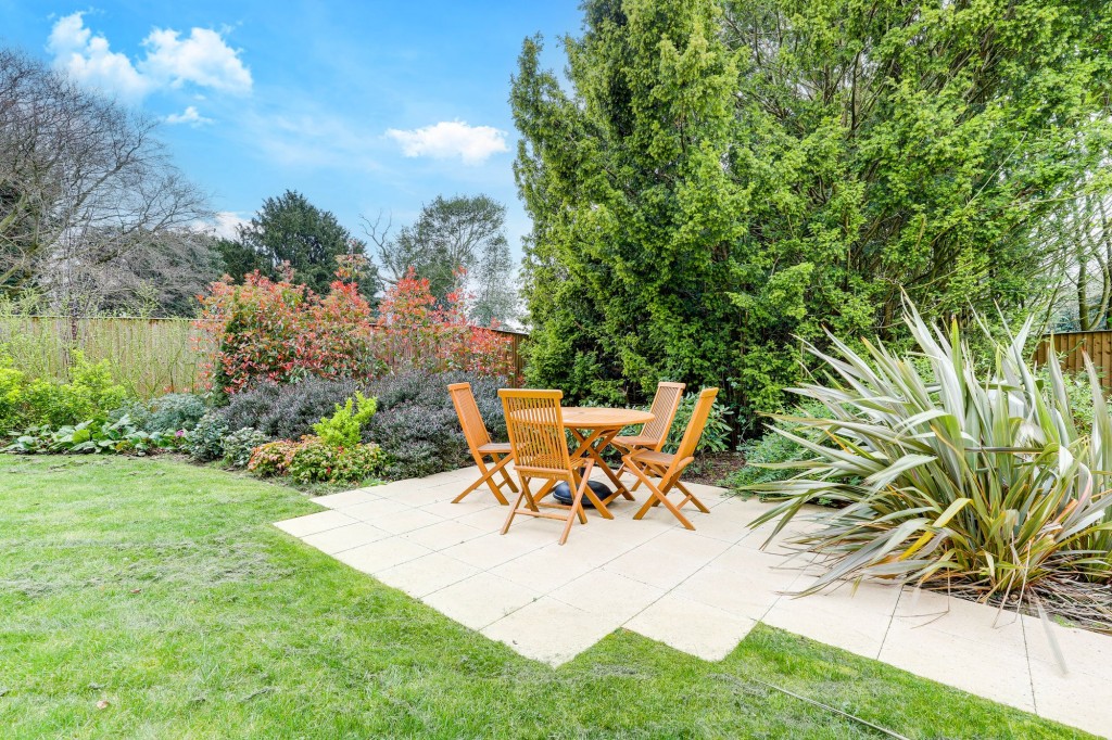 Manor Park, Ruddington, NG11