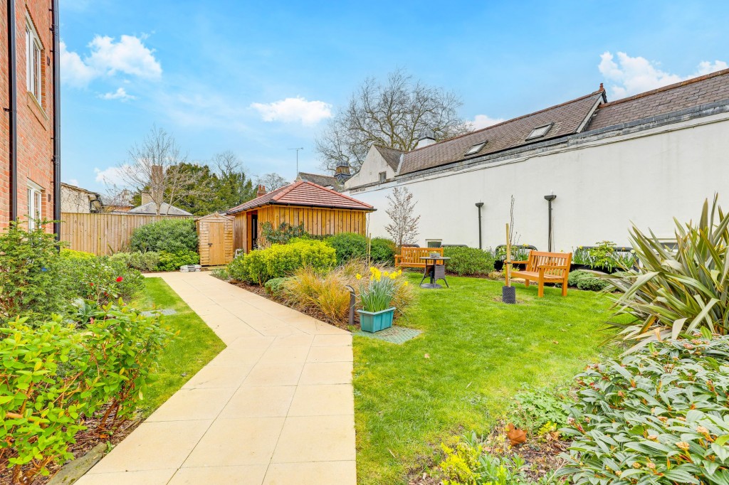 Manor Park, Ruddington, NG11