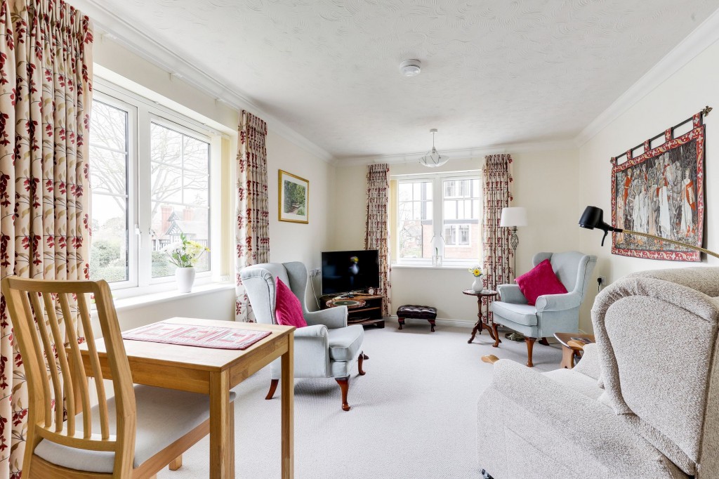 Manor Park, Ruddington, NG11