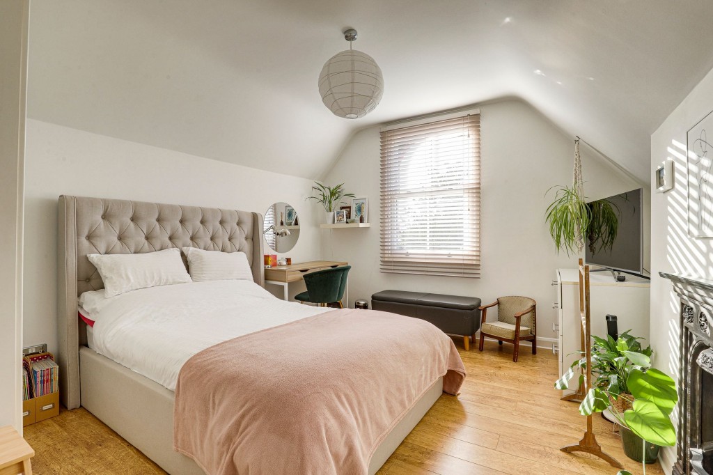 Loughborough Road, West Bridgford, NG2