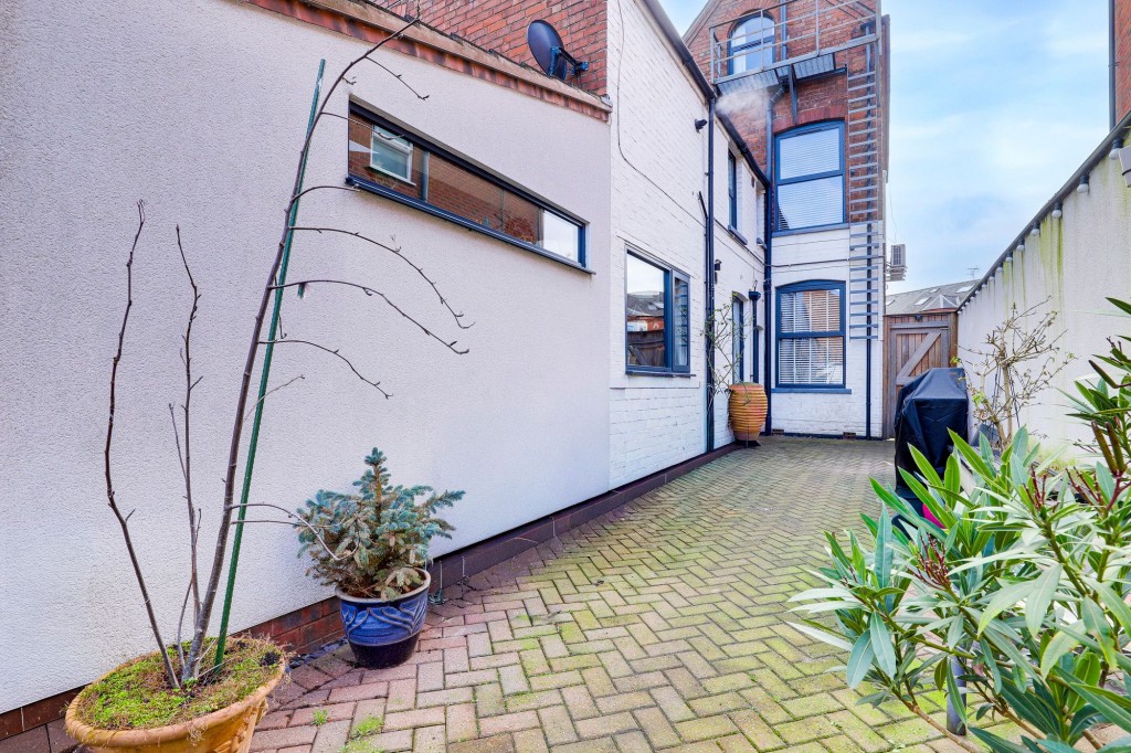 Loughborough Road, West Bridgford, NG2