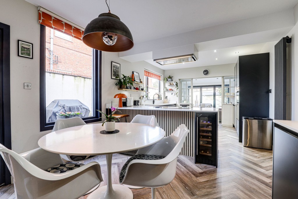 Loughborough Road, West Bridgford, NG2