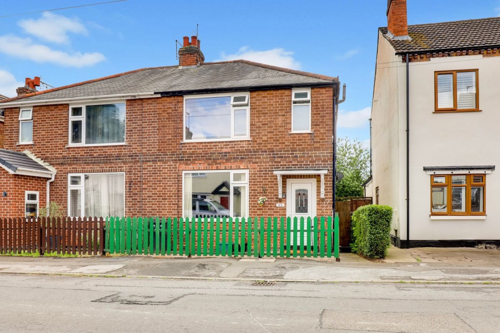 Carnarvon Grove, Carlton, NG4