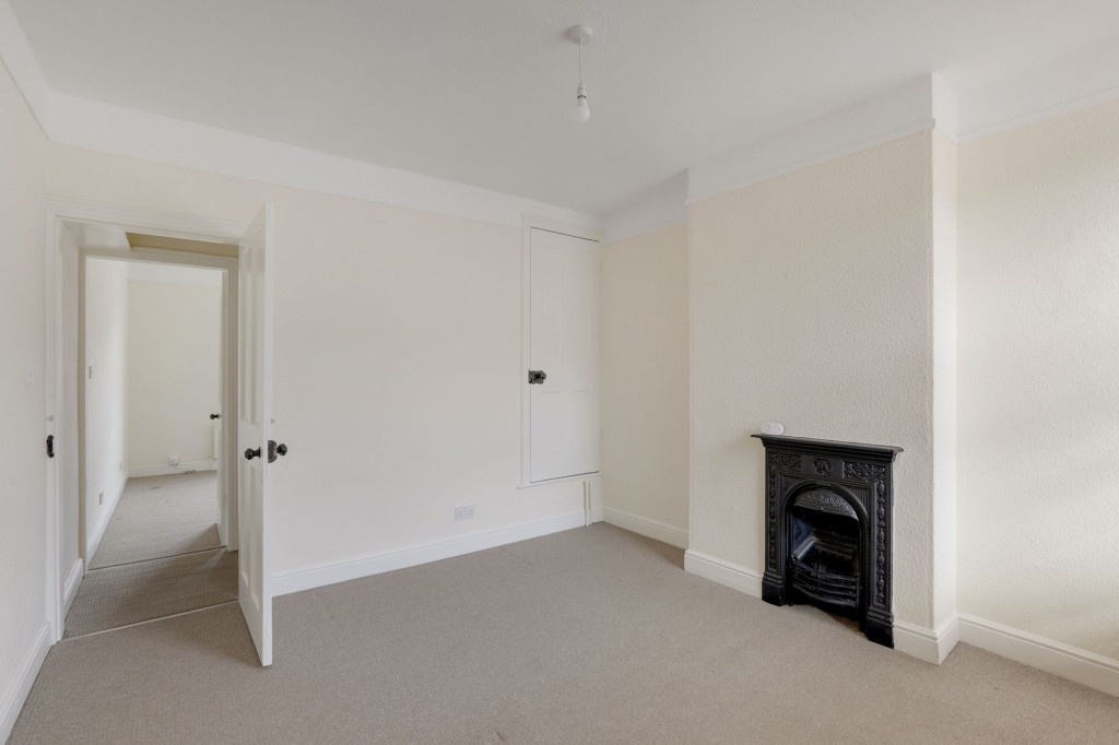 Russell Road, Nottingham, NG7
