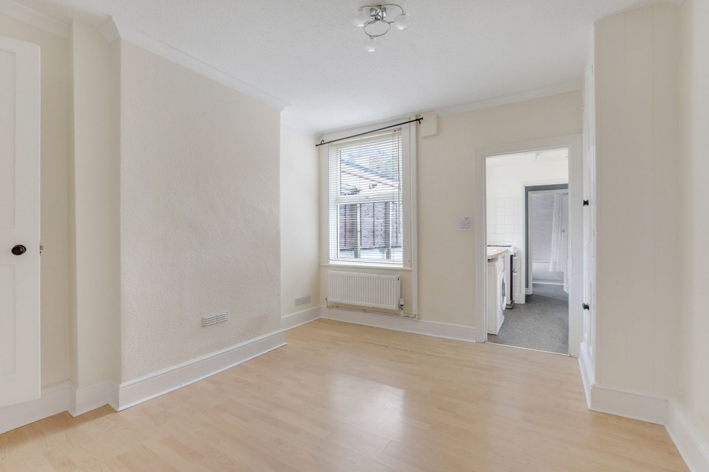 Russell Road, Nottingham, NG7