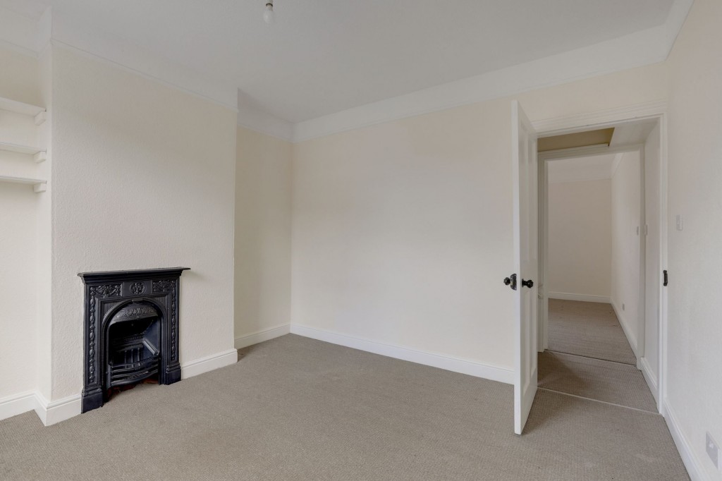 Russell Road, Nottingham, NG7