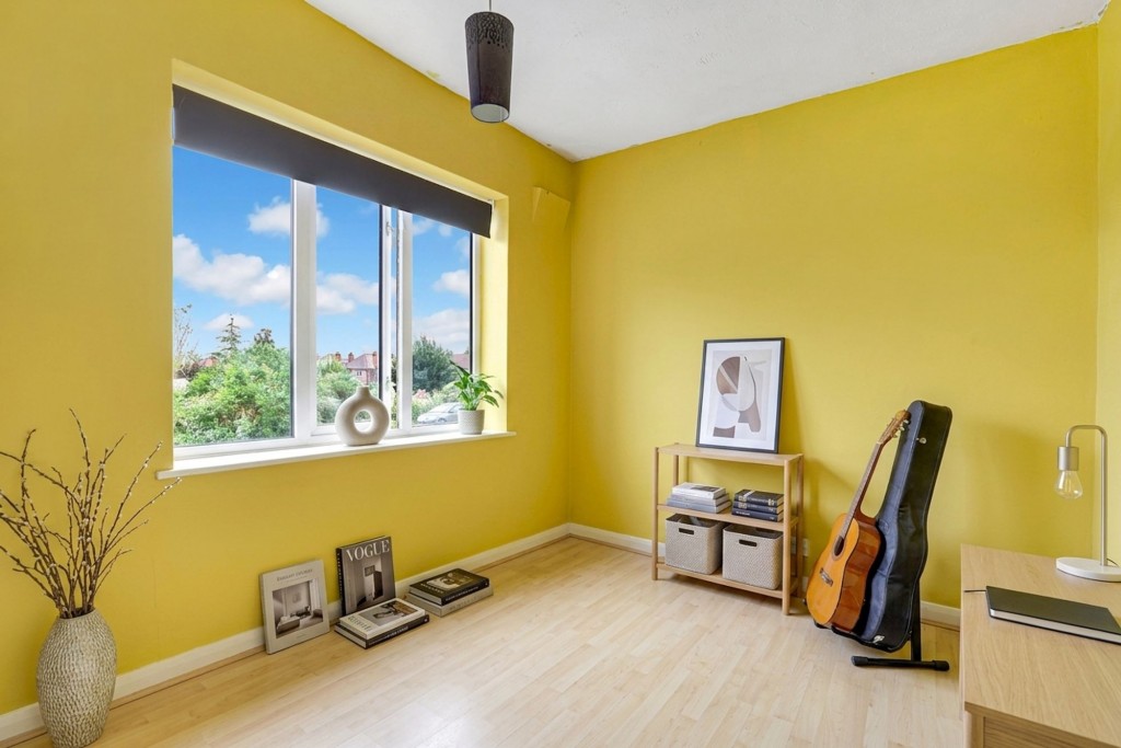 Southdale Drive, Carlton, NG4