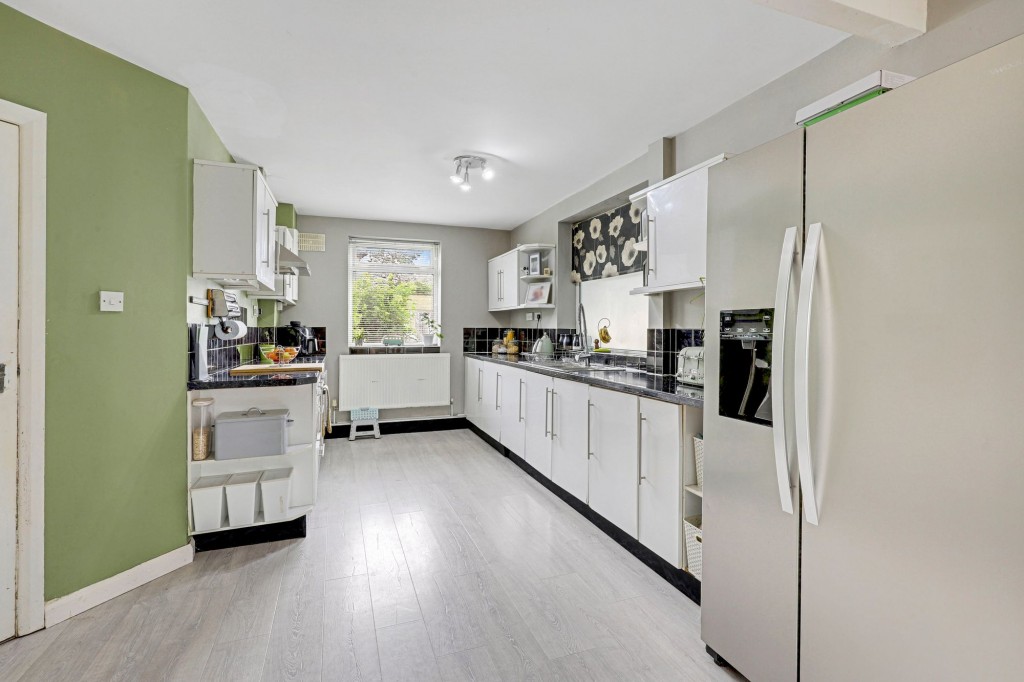Southdale Drive, Carlton, NG4