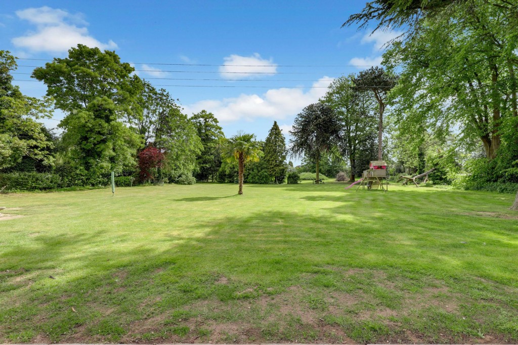 Lowdham Road, Gunthorpe, NG14