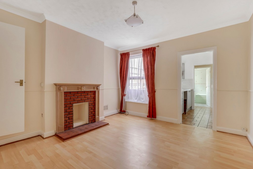 Chatsworth Avenue, Carlton, NG4