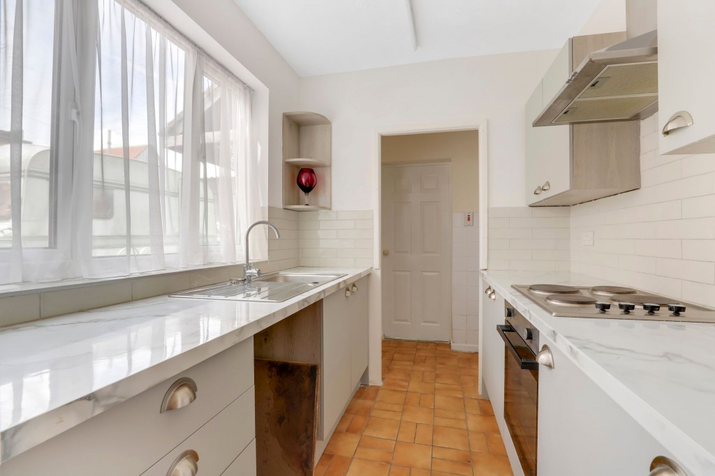 Chatsworth Avenue, Carlton, NG4