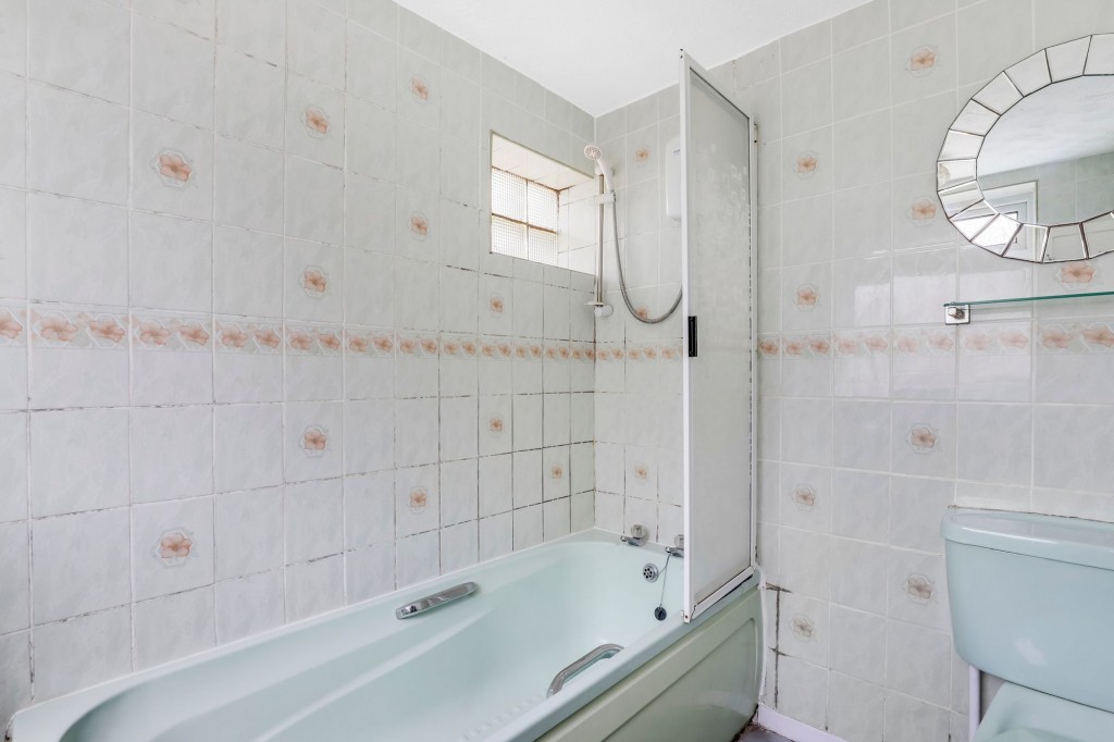Chatsworth Avenue, Carlton, NG4